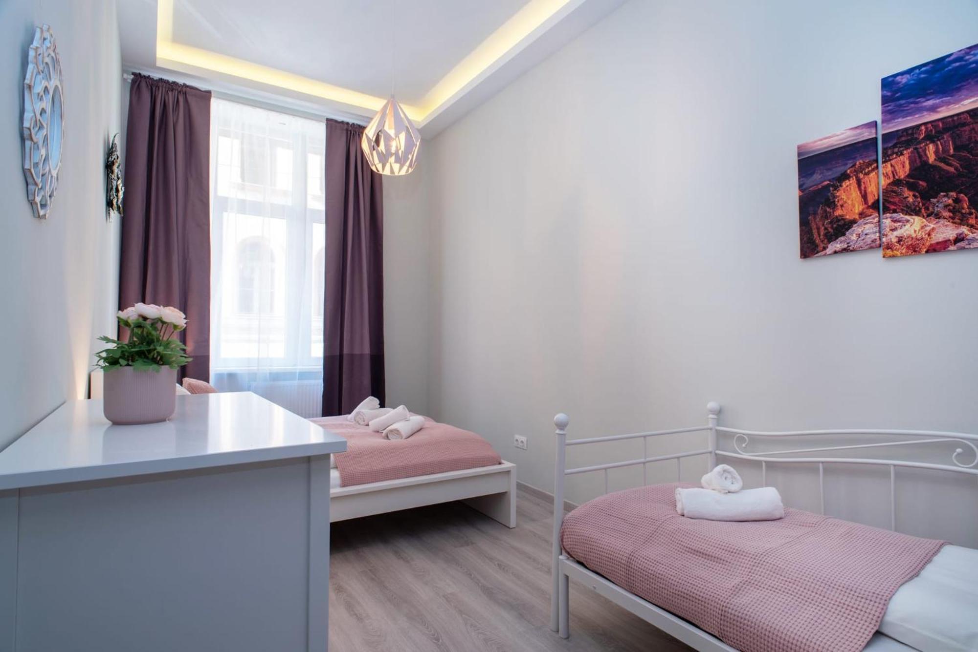 Very Central New And Large Ac Apartment ブダペスト エクステリア 写真